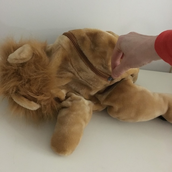 Lion Backpack for Kids - Picture 3 of 3